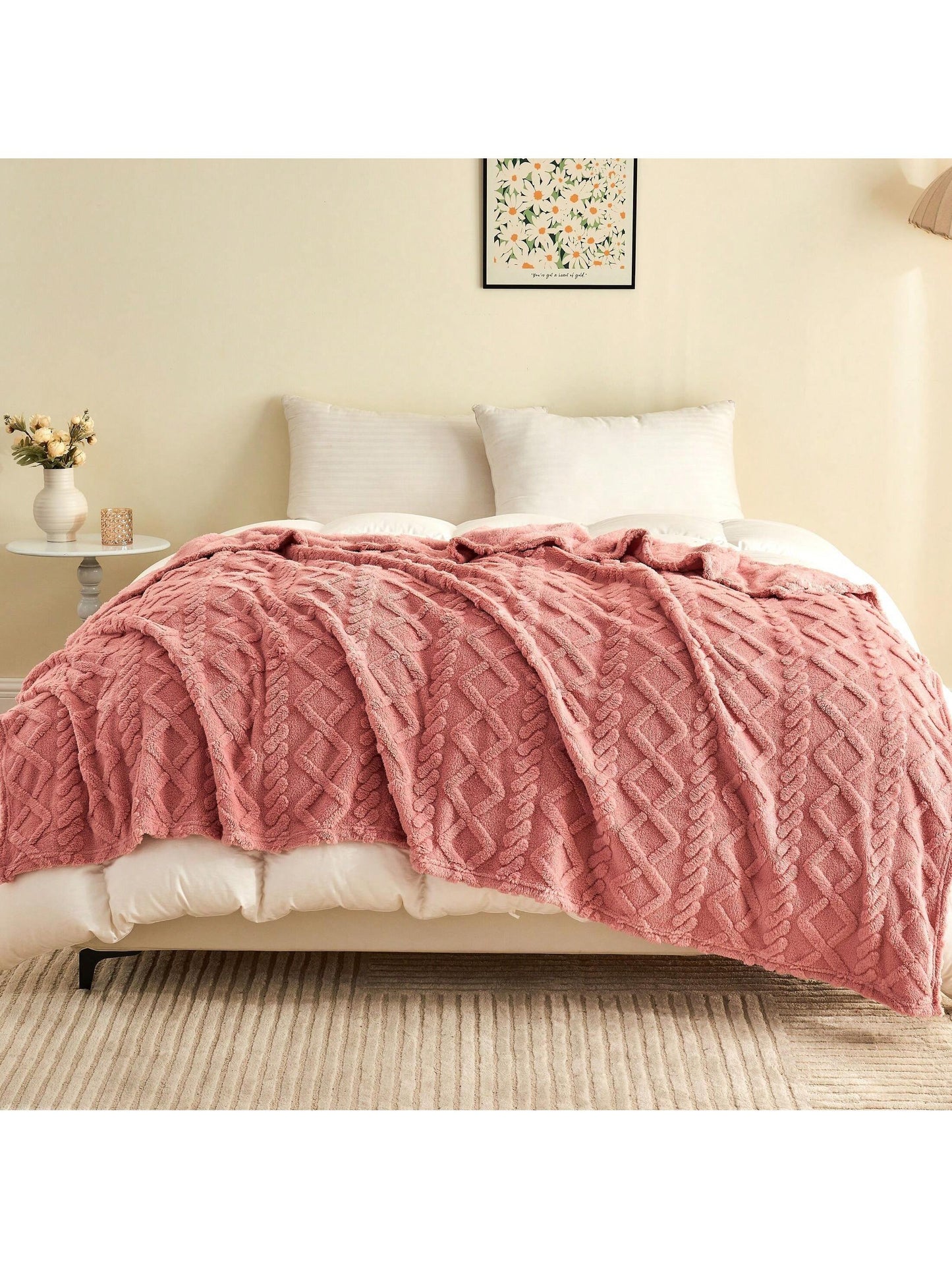 Fleece Throw Blanket, Cozy & Fluffy